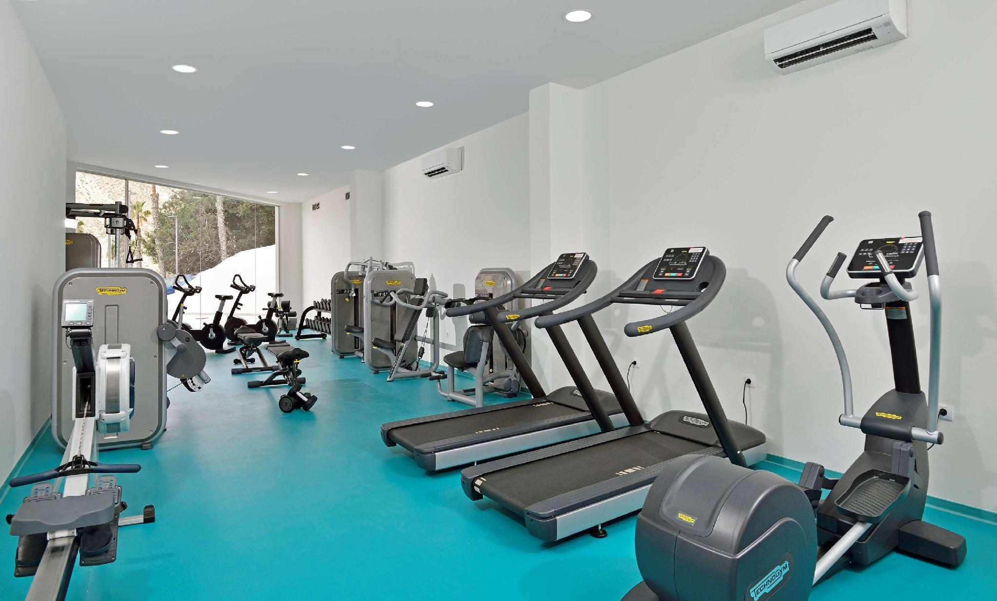 Hotel Meliá Fuerteventura Costa Calma Esterno foto The gym at the school