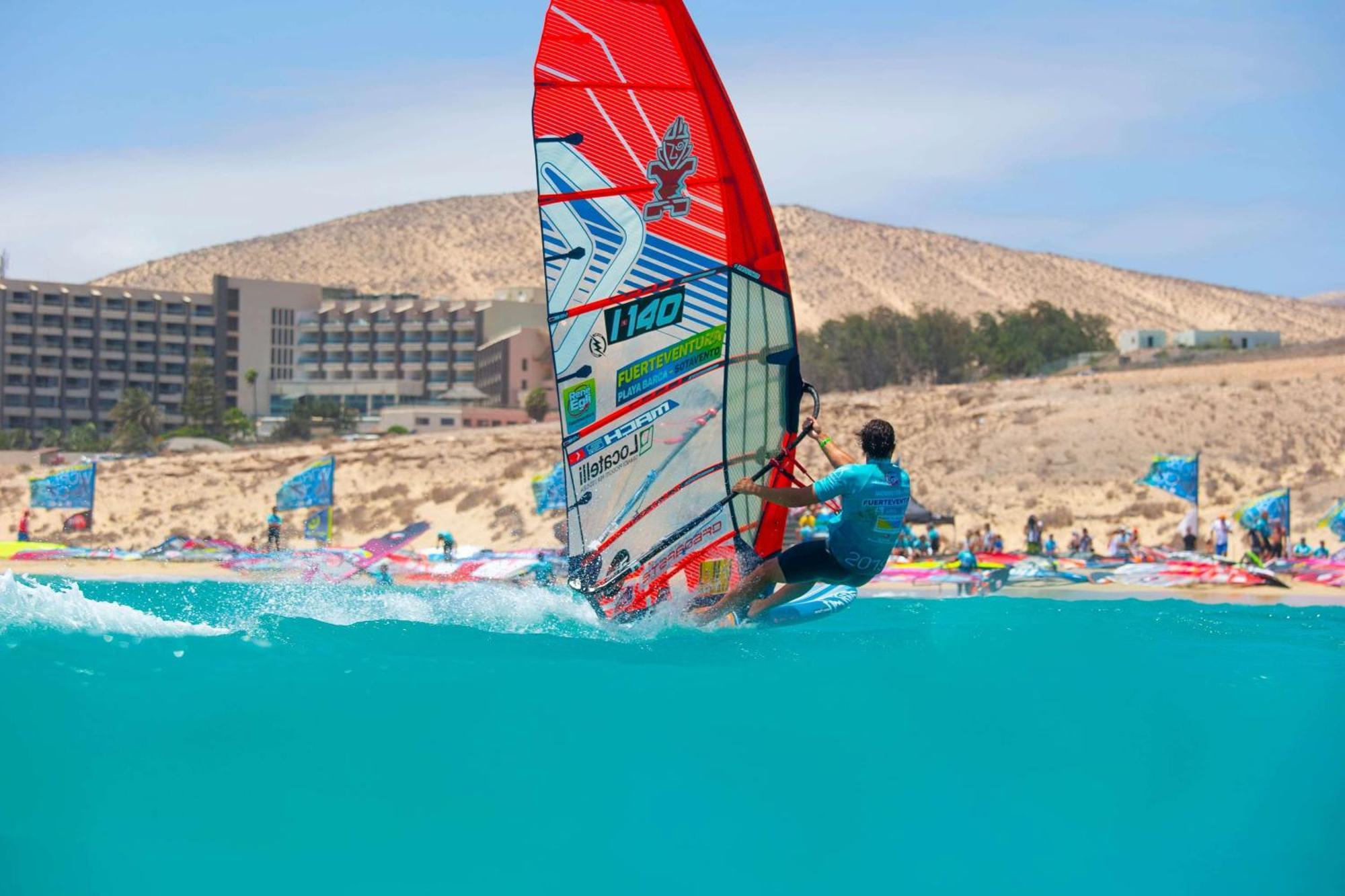 Hotel Meliá Fuerteventura Costa Calma Esterno foto Windsurfer at Corralejo